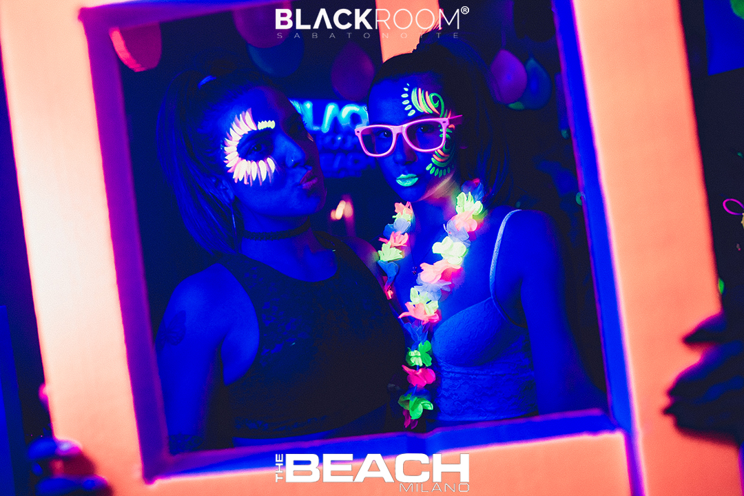 fluoparty_thebeach