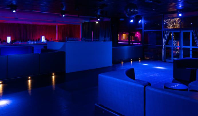 mainroom