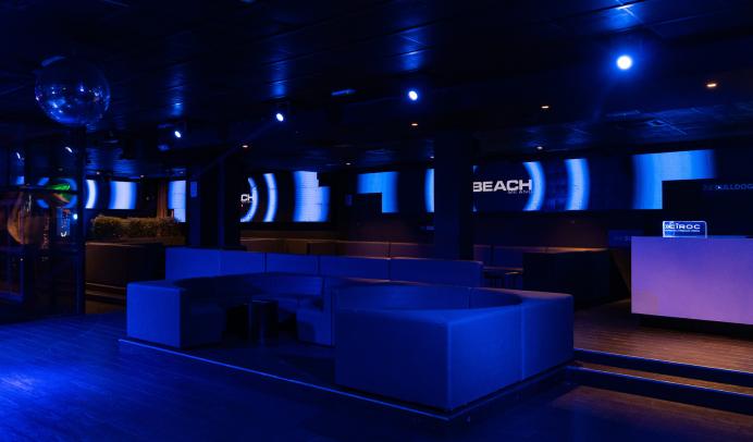mainroom